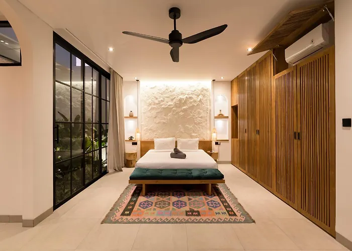 Cosmo - By Yolla Hospitality Villa Uluwatu (Bali)