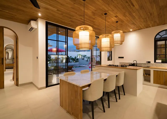 Cosmo - By Yolla Hospitality Villa